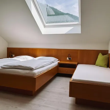 Antonia アパート ドルフガシュタイン